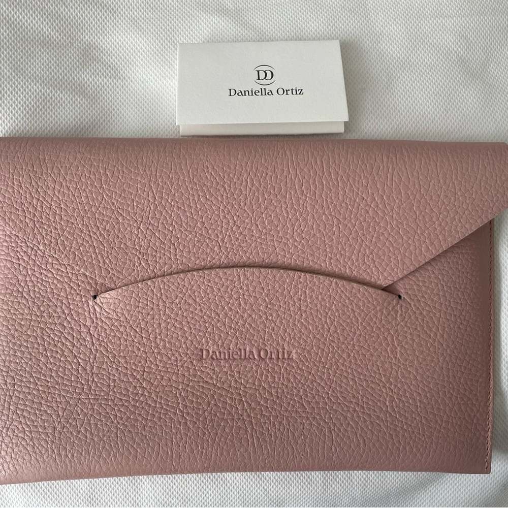 Daniella Ortiz NWT Pink Leather Fold Clutch - Picture 4 of 6